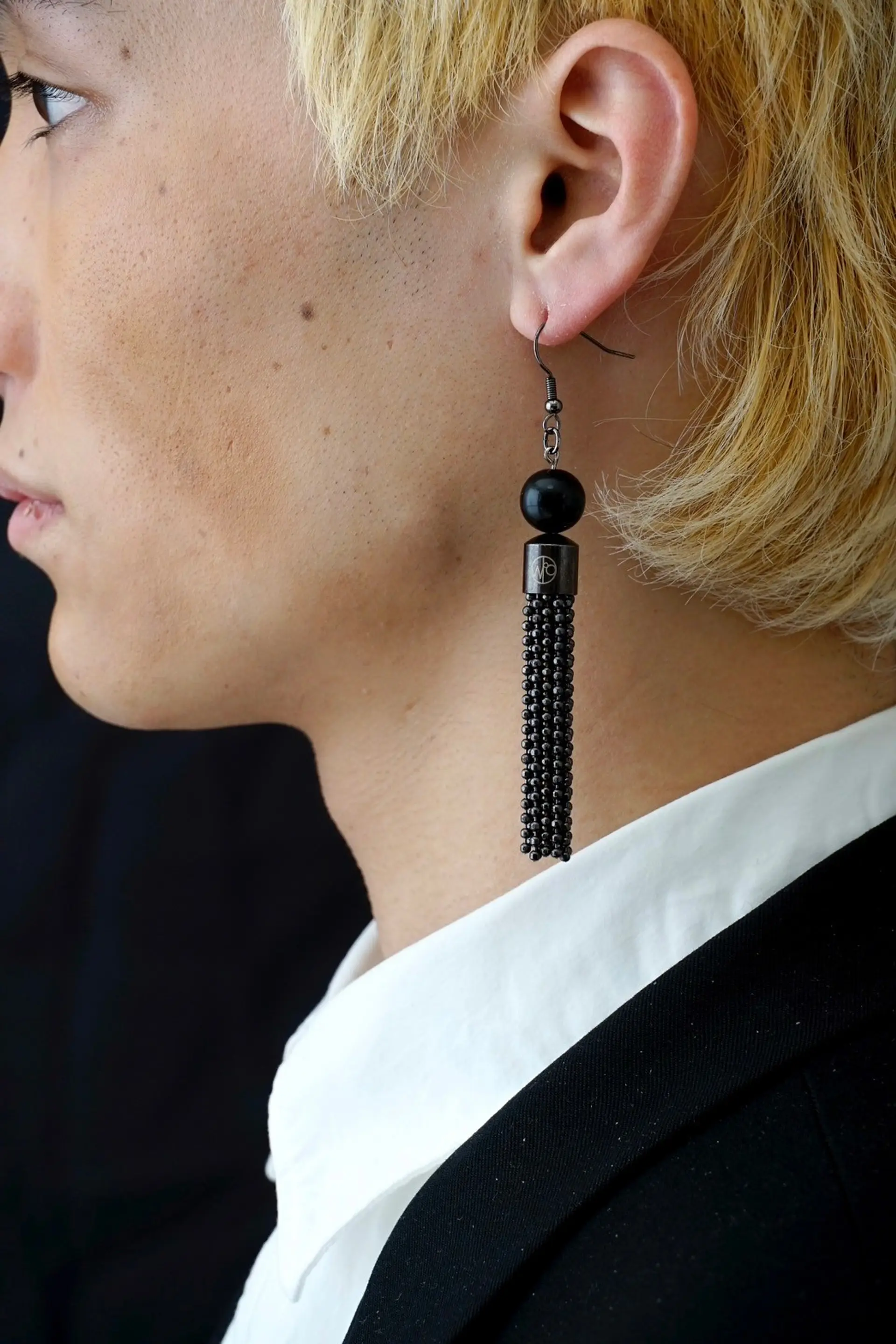 ball chain tassel earrings (black)